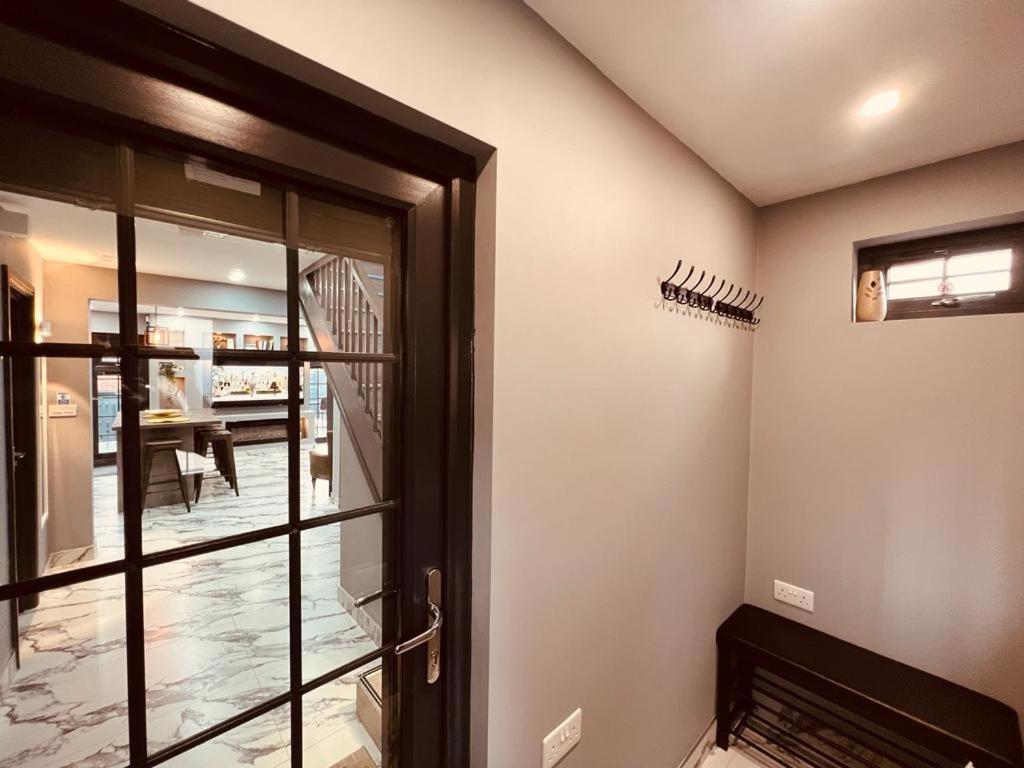 Urban Escape *4 Bedroom House* With Free Parking Birmingham Exteriör bild