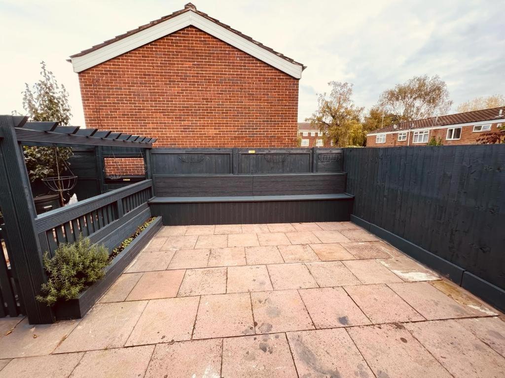 Urban Escape *4 Bedroom House* With Free Parking Birmingham Exteriör bild