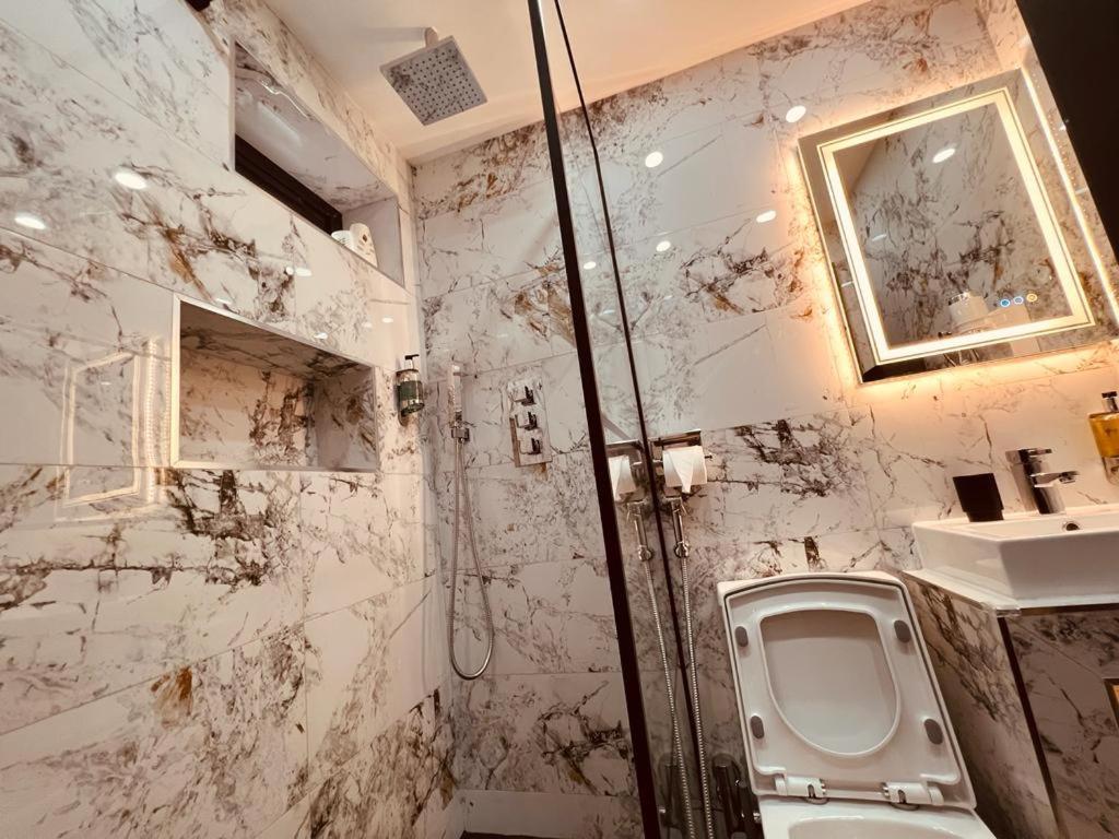 Urban Escape *4 Bedroom House* With Free Parking Birmingham Exteriör bild