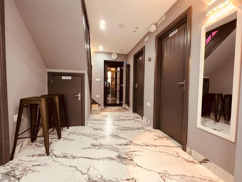 Urban Escape *4 Bedroom House* With Free Parking Birmingham Exteriör bild