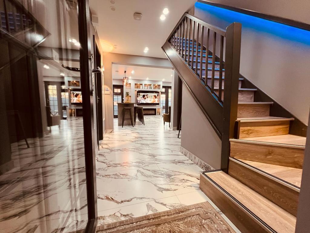 Urban Escape *4 Bedroom House* With Free Parking Birmingham Exteriör bild