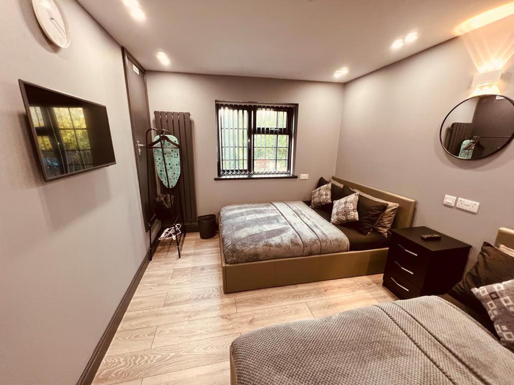 Urban Escape *4 Bedroom House* With Free Parking Birmingham Exteriör bild