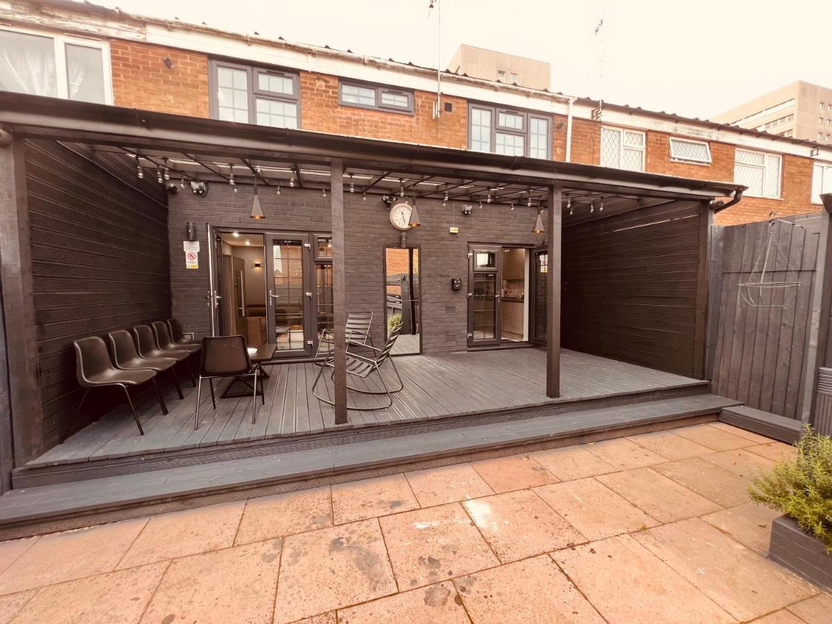 Urban Escape *4 Bedroom House* With Free Parking Birmingham Exteriör bild